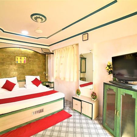 Hotel Aircraft International Bombay Extérieur photo