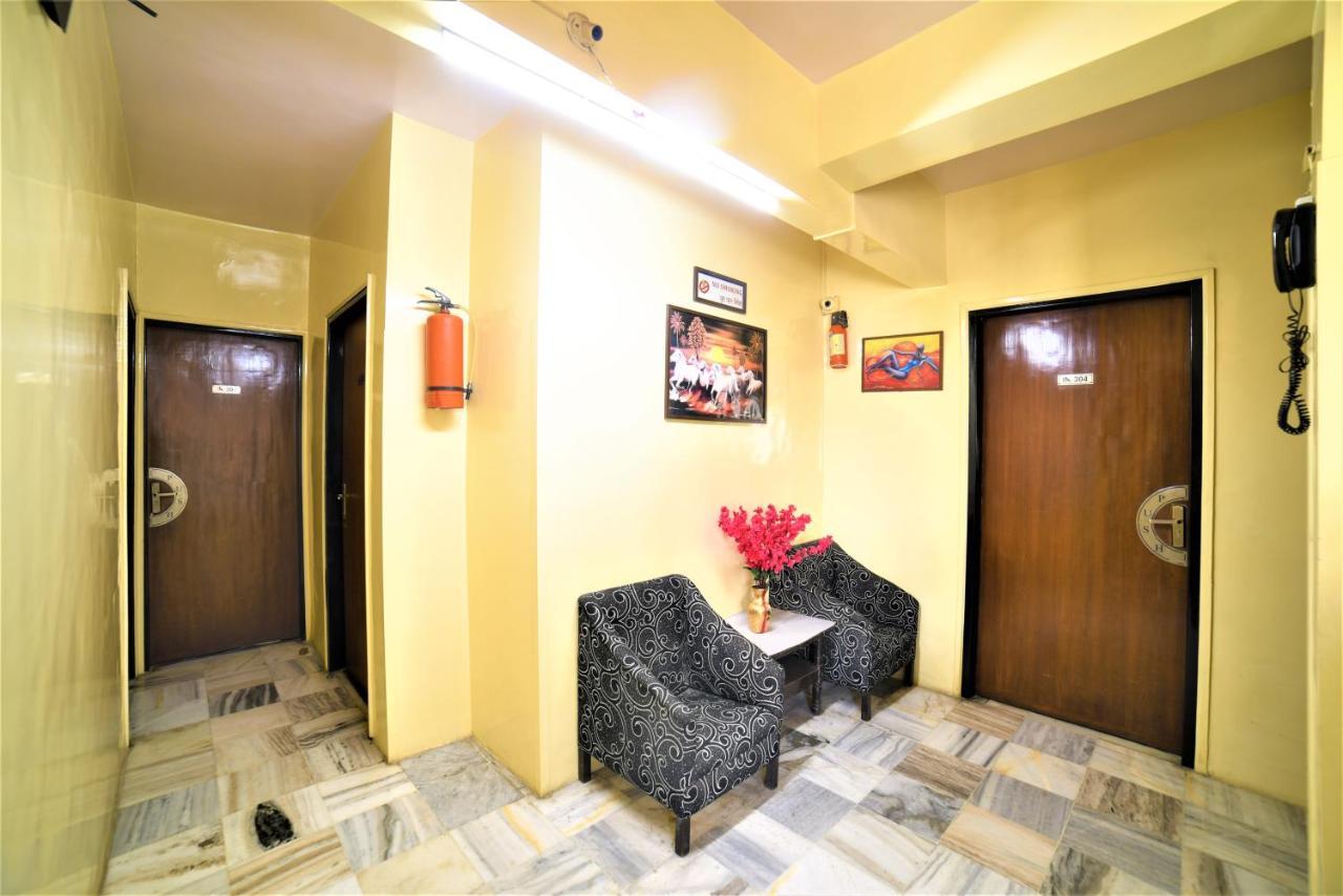 Hotel Aircraft International Bombay Extérieur photo