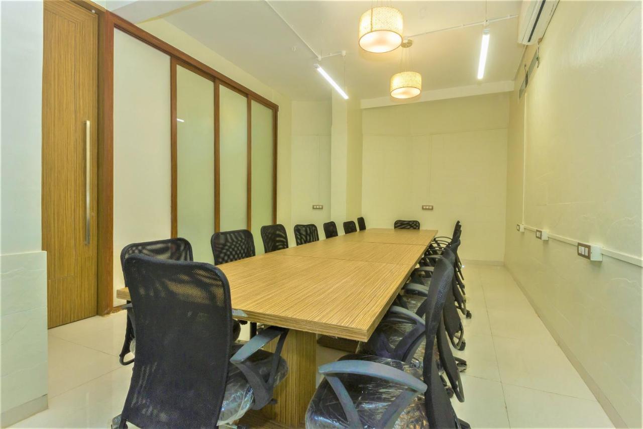 Hotel Aircraft International Bombay Extérieur photo