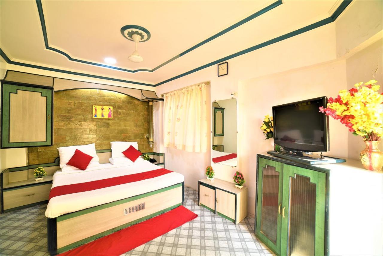 Hotel Aircraft International Bombay Extérieur photo