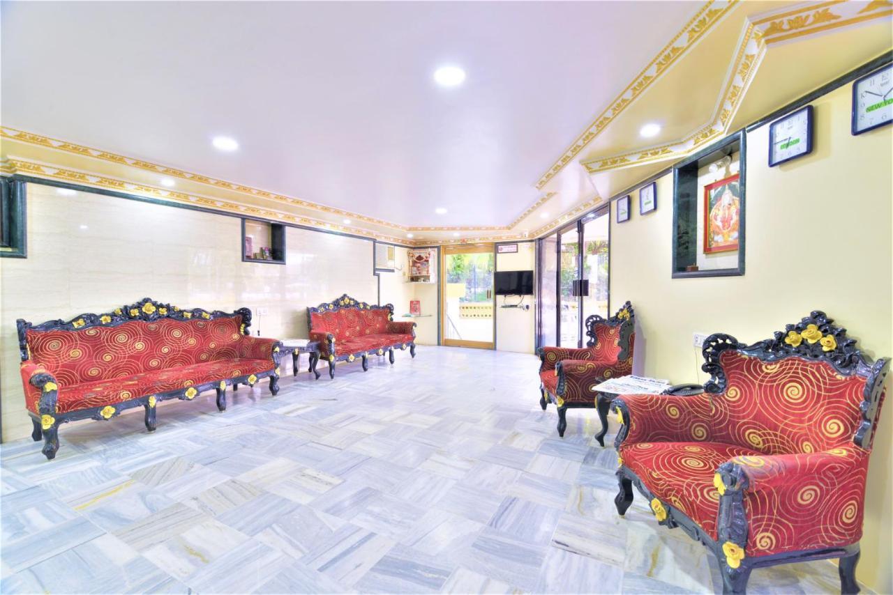 Hotel Aircraft International Bombay Extérieur photo