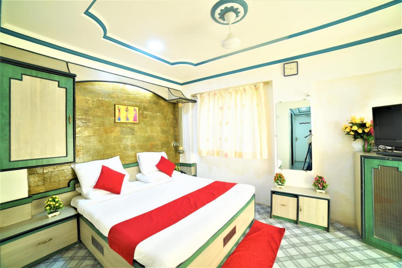 Hotel Aircraft International Bombay Extérieur photo