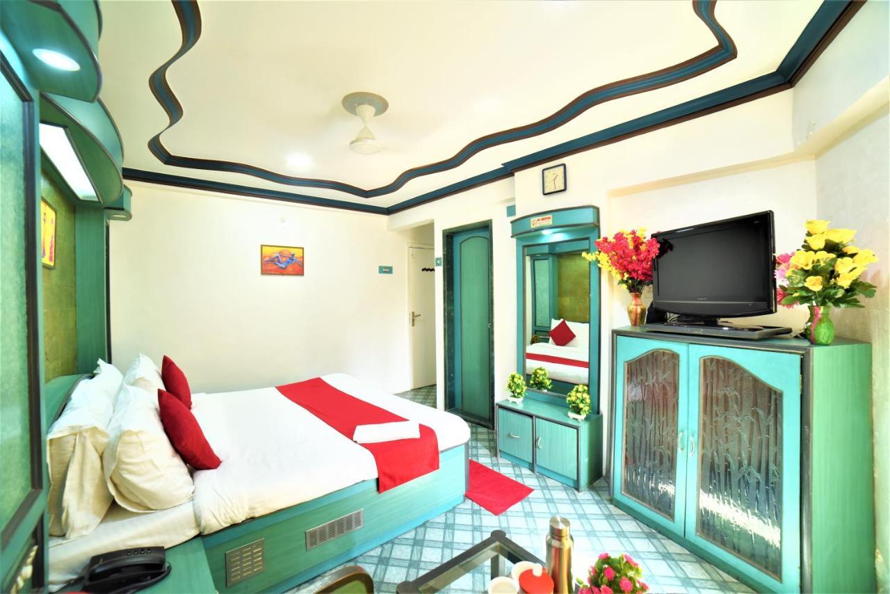 Hotel Aircraft International Bombay Extérieur photo