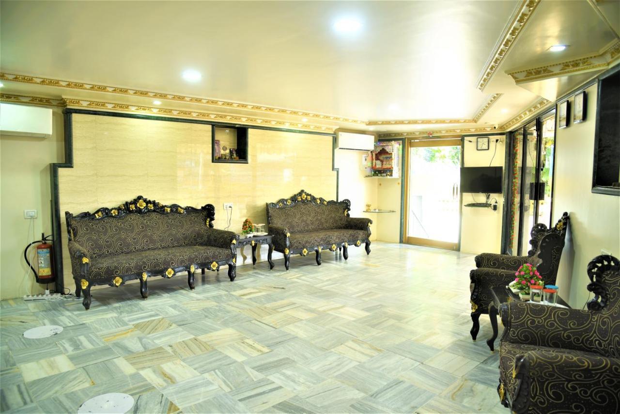 Hotel Aircraft International Bombay Extérieur photo