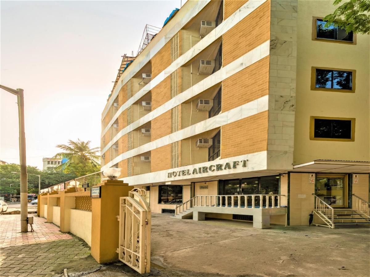 Hotel Aircraft International Bombay Extérieur photo