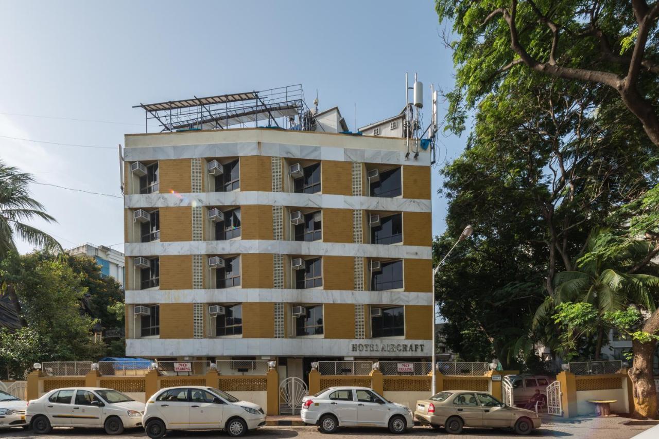 Hotel Aircraft International Bombay Extérieur photo