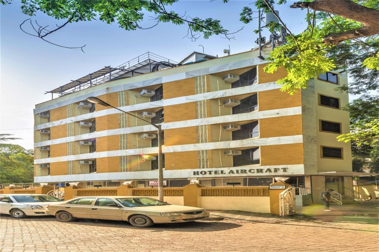 Hotel Aircraft International Bombay Extérieur photo