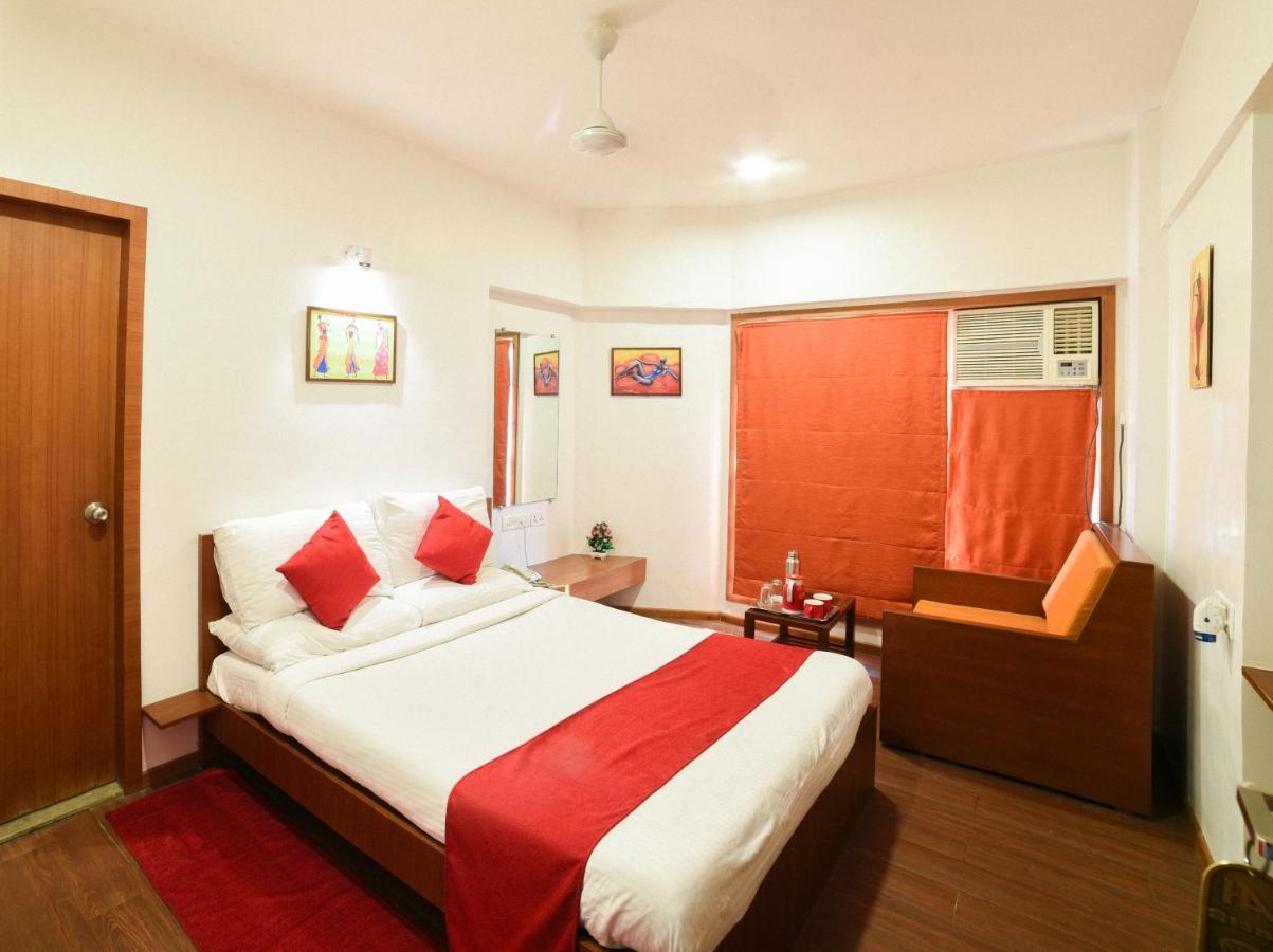 Hotel Aircraft International Bombay Extérieur photo