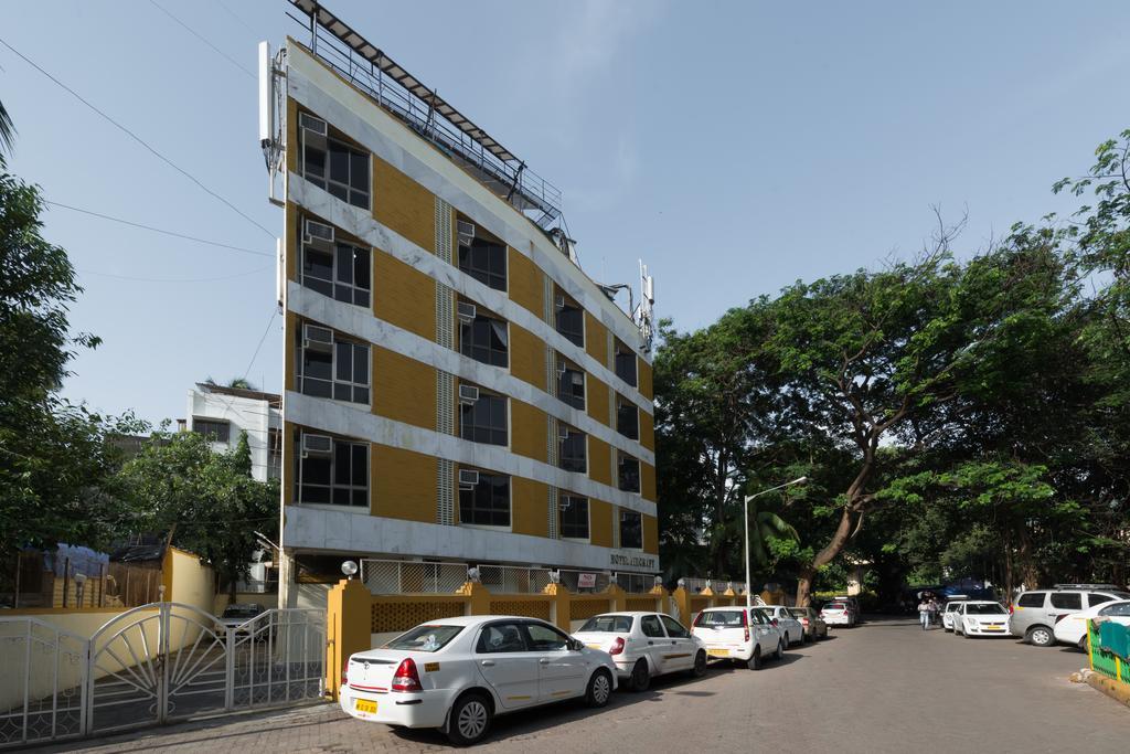 Hotel Aircraft International Bombay Extérieur photo